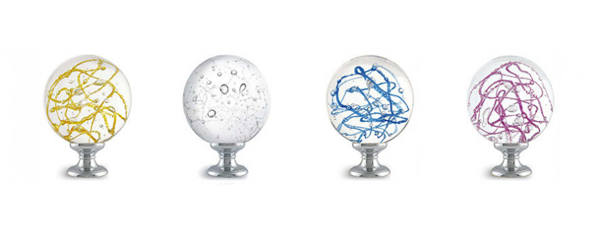 Boules d'escalier en verre, modèles PERLEE des Verreries de Bréhat